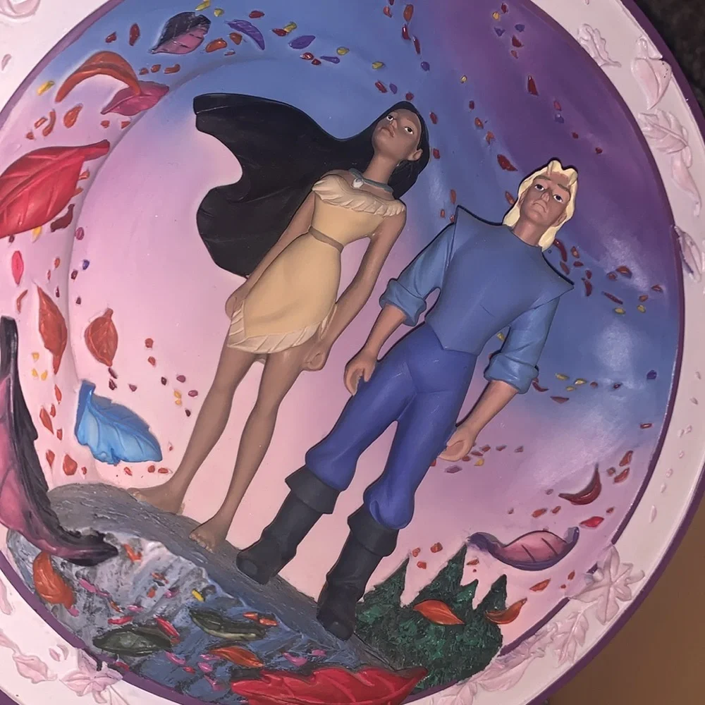 Pocahontas Colors Of The Wind Limited Edition Collectible 3D Relief Plate Disney